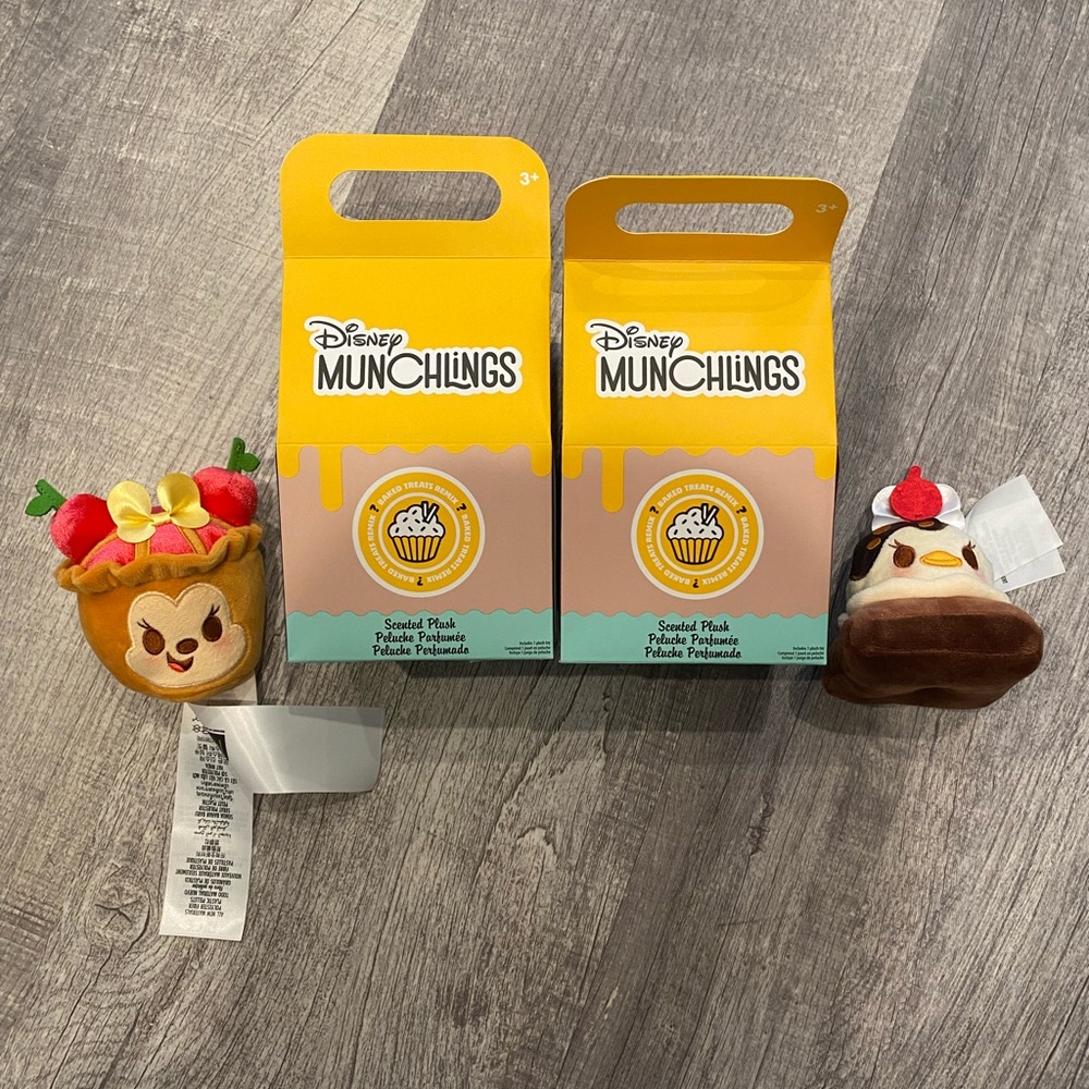 Daisy and Minnie Munchling New